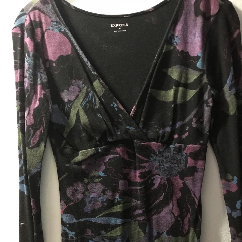 Express Black Floral Criss-cross front top Sz M